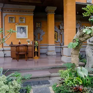 Desak Putu Putra Ubud (Bali)